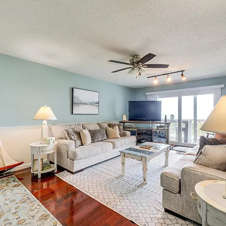 N Topsail Beach Oceanfront Condo With Pool!